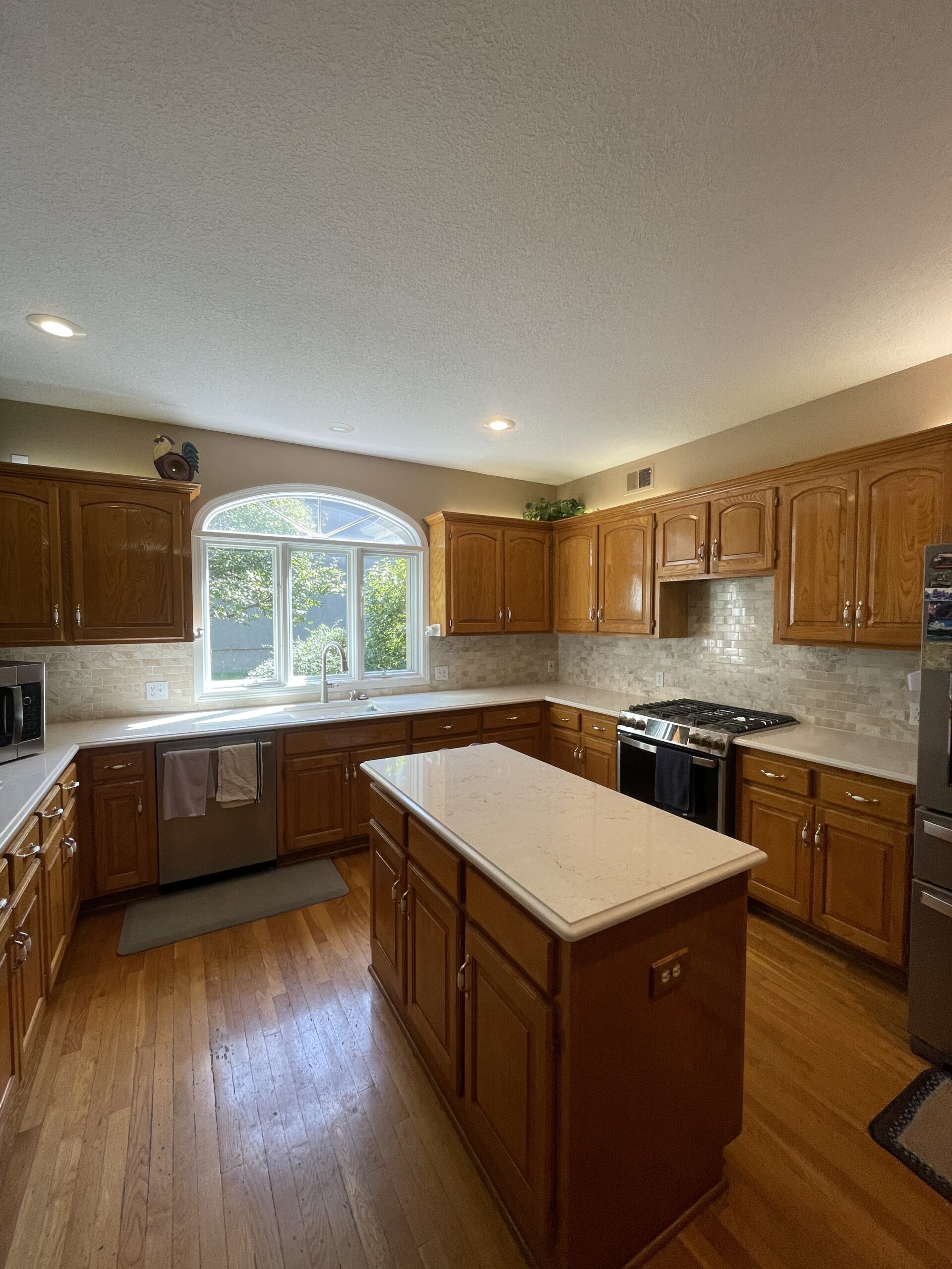 Traditional Kitchen Remodel by Moonlight Renovations LLC. project photo