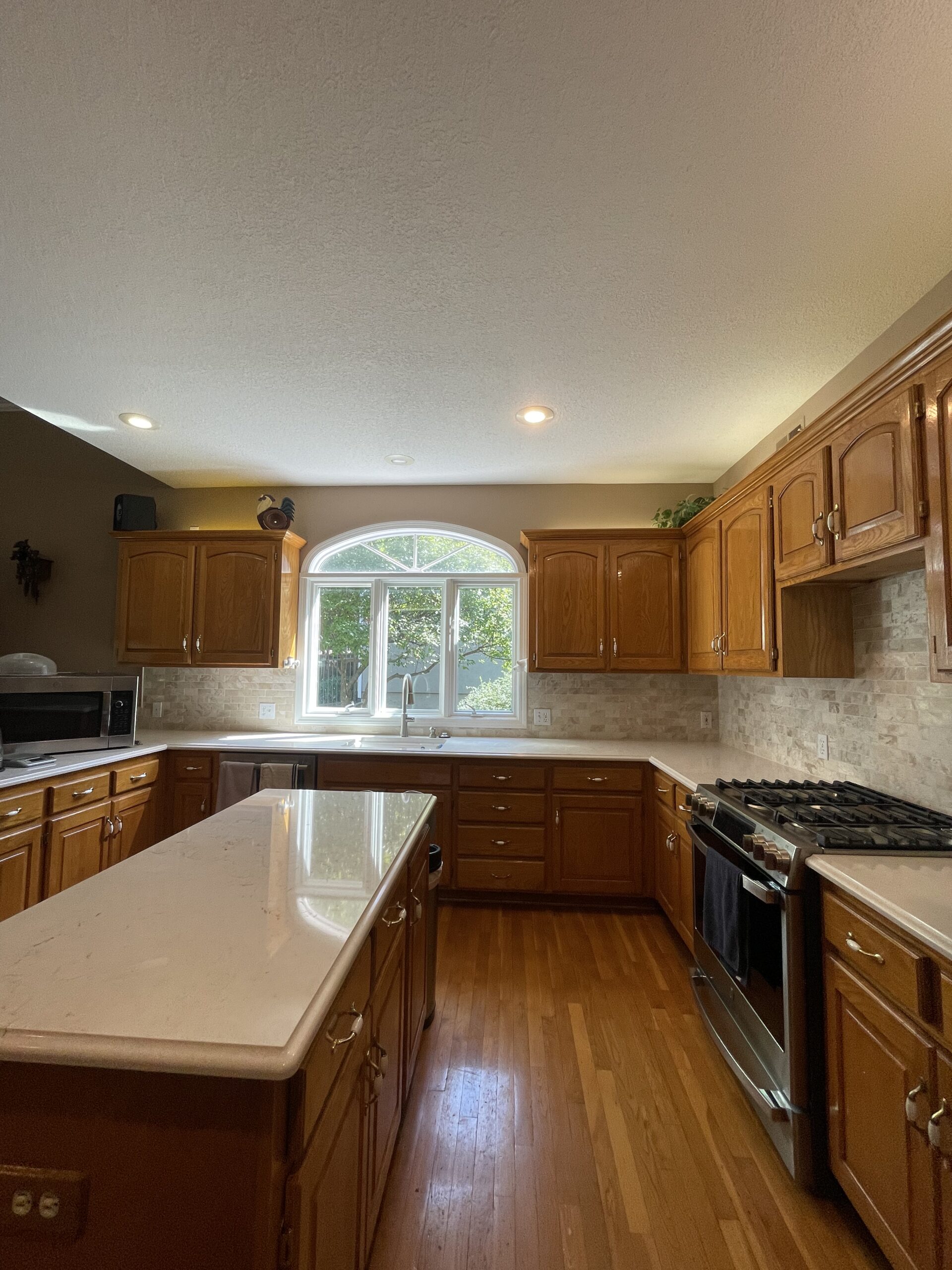 Traditional Kitchen Remodel by Moonlight Renovations LLC. project photo 2